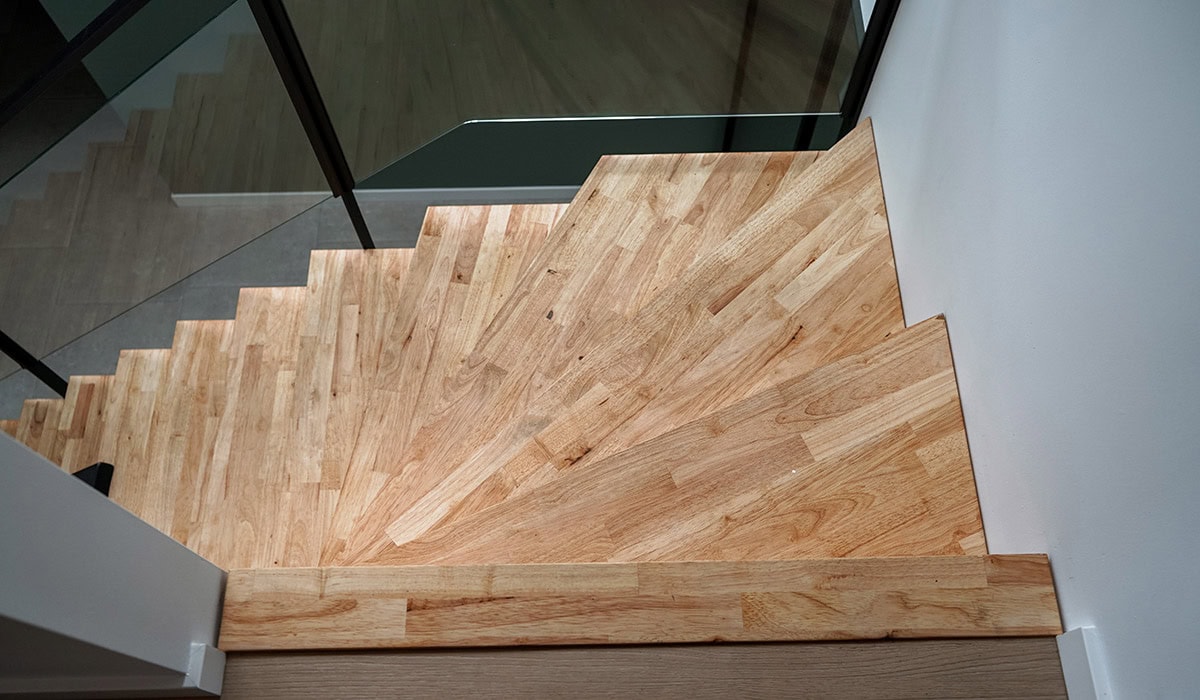 Rubberwood trap
